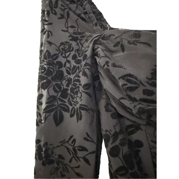 Windsor Womens Long-Sleeve Black Velvet Bustier Crop Top, Size Small - Picture 5 of 12